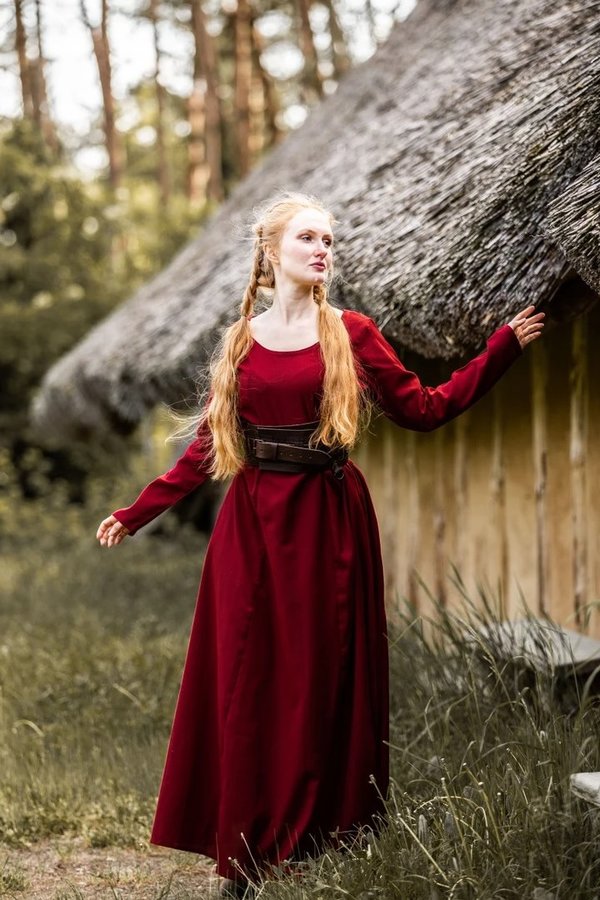 SCARA, - Middelalder vikingkjole av viskose,rød